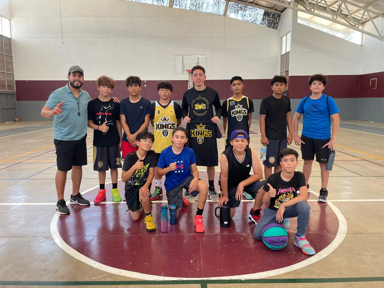 Grupo Kings durante un entrenamiento